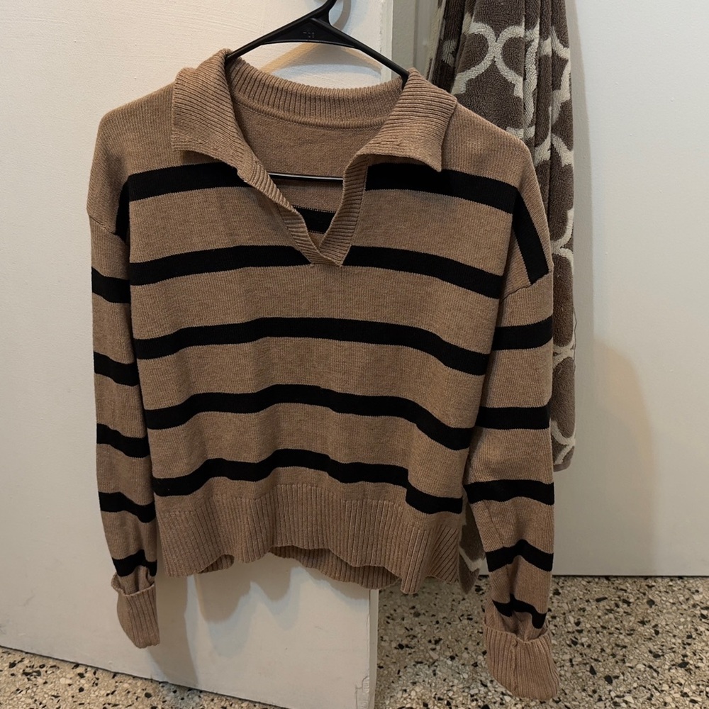 SHEIN Tan and Black Striped Collared V-Neck Pullover